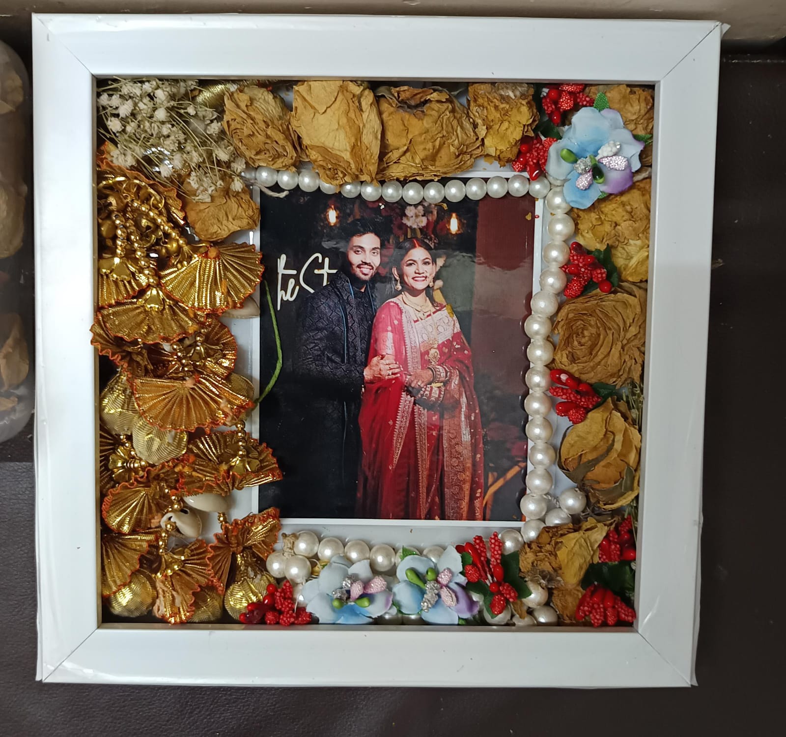 Varmala/Garland/Kaleera preservation in Customised Photo Frame