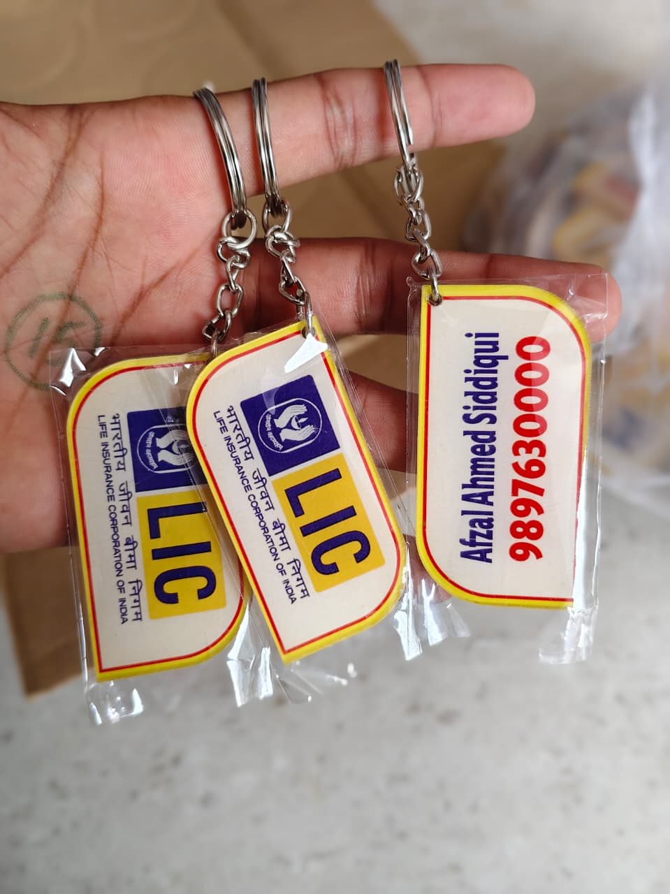 Custom Acrylic Promotional Keychains – Durable, Vibrant & Personalized Business Tags